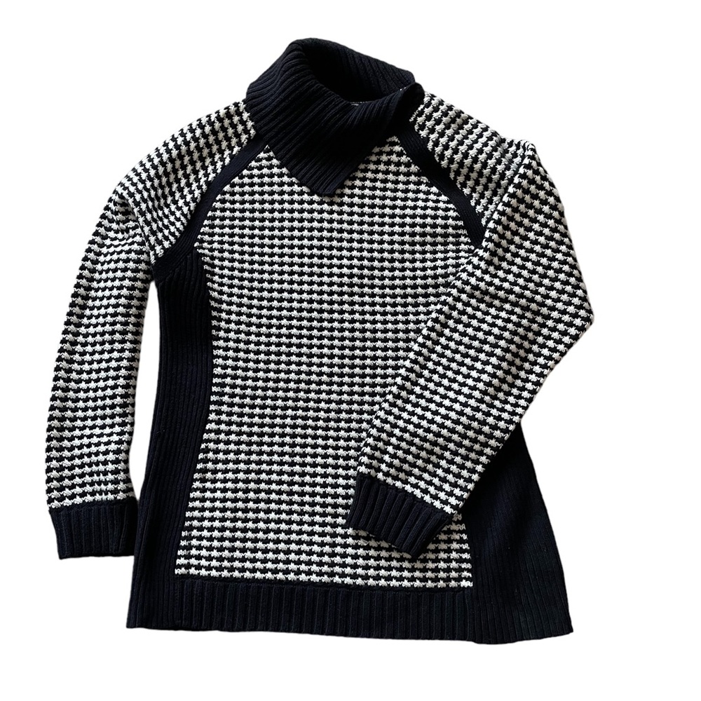 Liz Claiborne Black/White long sleeve cotton/acrylic sweater. Size Large. - Picture 1 of 12